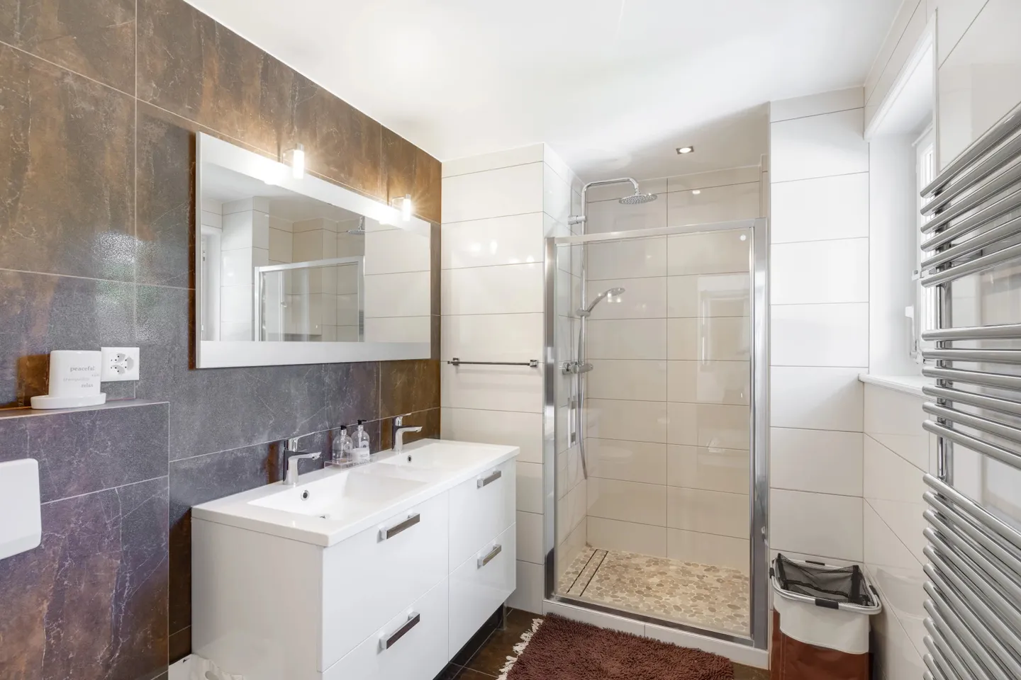 Proprietà familiare nel cuore di Jouxtens-Mézery - Foto 10 di 11