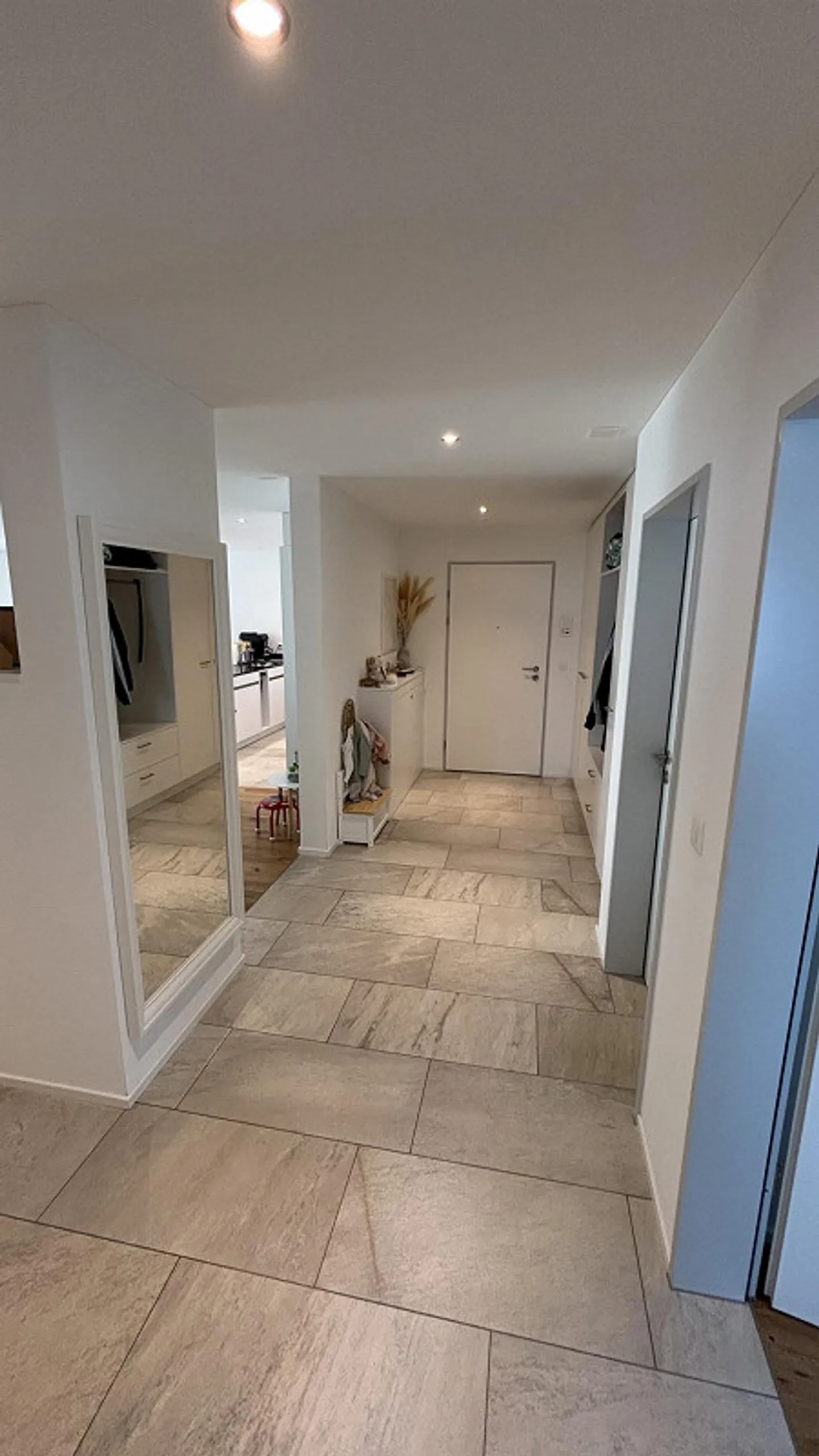 Appartamento moderno 4.5 stanze 130 m² con grande giardino - Foto 4 di 9