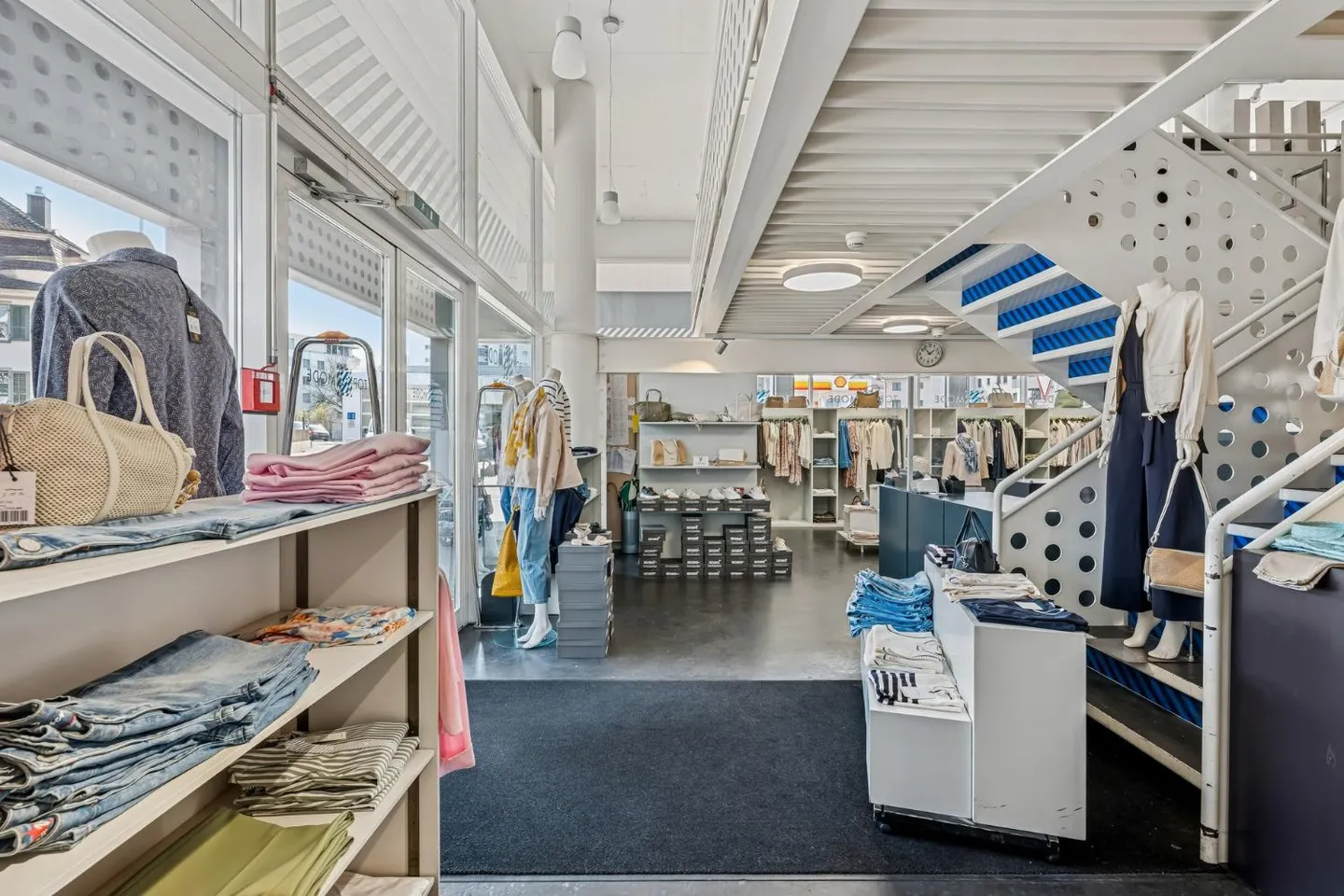 Espace de vente attrayant dans un emplacement central à Willisau - Photo 2 sur 9