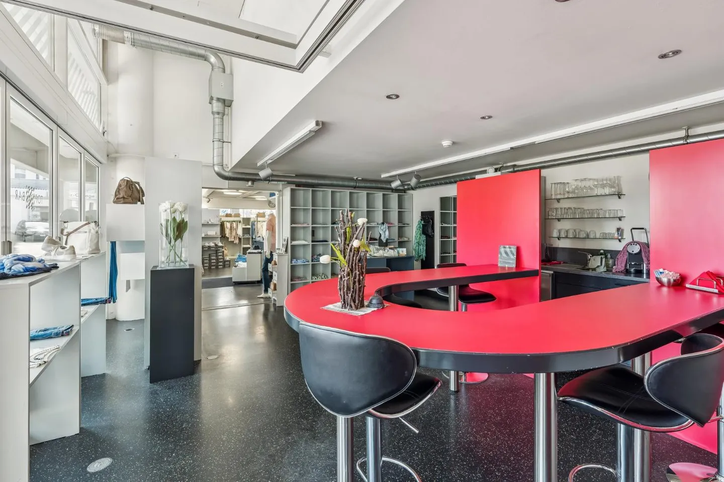 Espace de vente attrayant dans un emplacement central à Willisau - Photo 9 sur 9