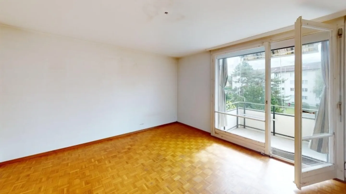 Appartement lumineux de 3 pièces à louer temporairement à Zürich-Oerlikon (jusqu'au 31.03.2027) - Photo 2 sur 9