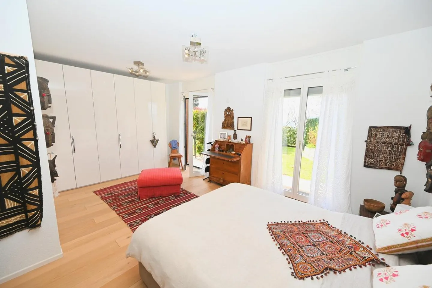Triplex with Lake View - Photo 10 of 17
