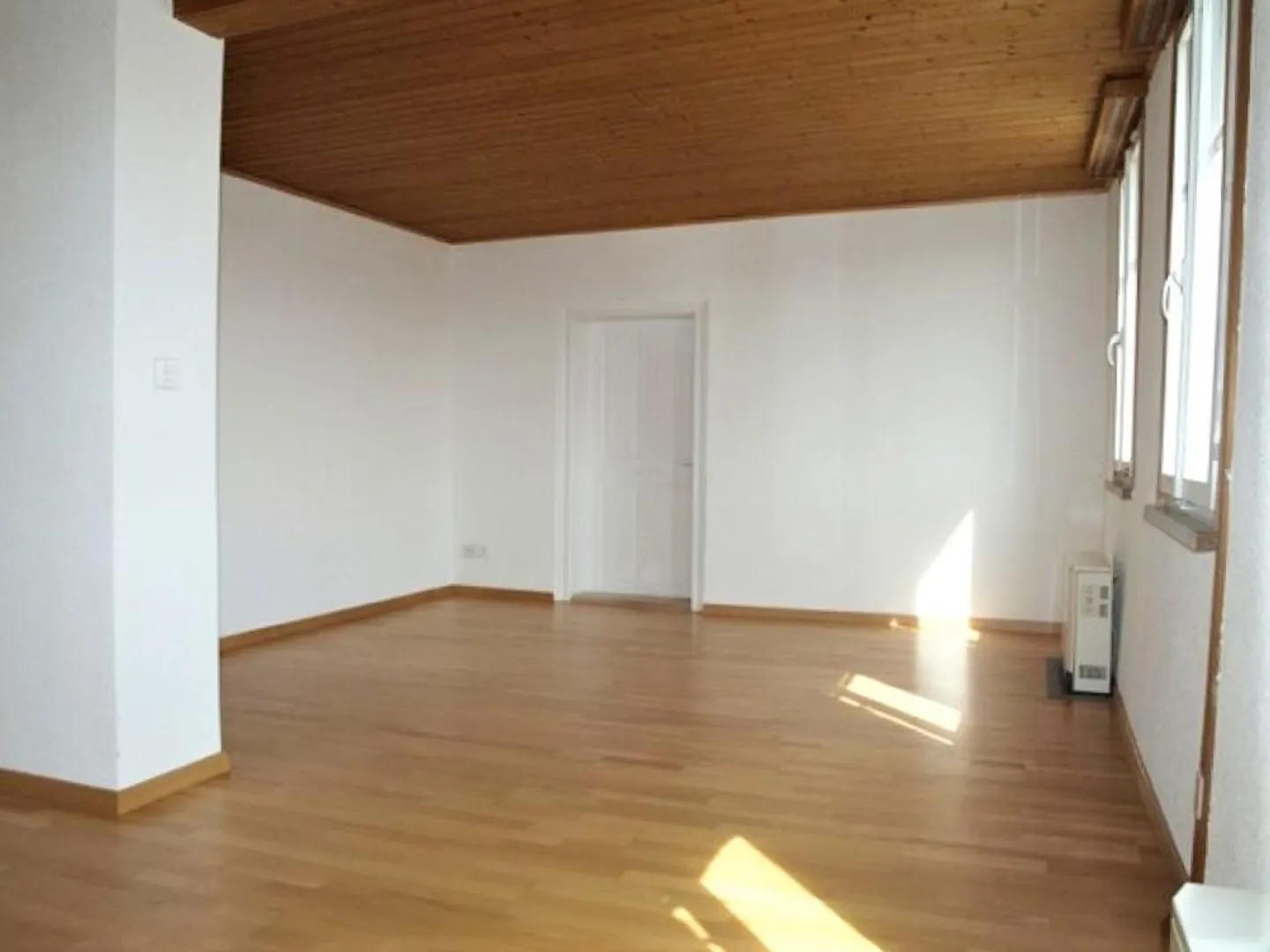 Charmant Appartement Sous-Toit - Photo 4 sur 8