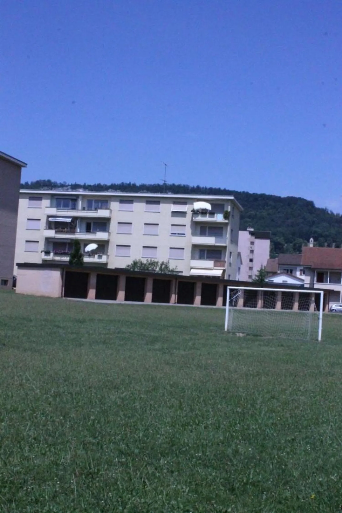 Charmant Appartement au Rez-de-Chaussée - Photo 1 sur 2