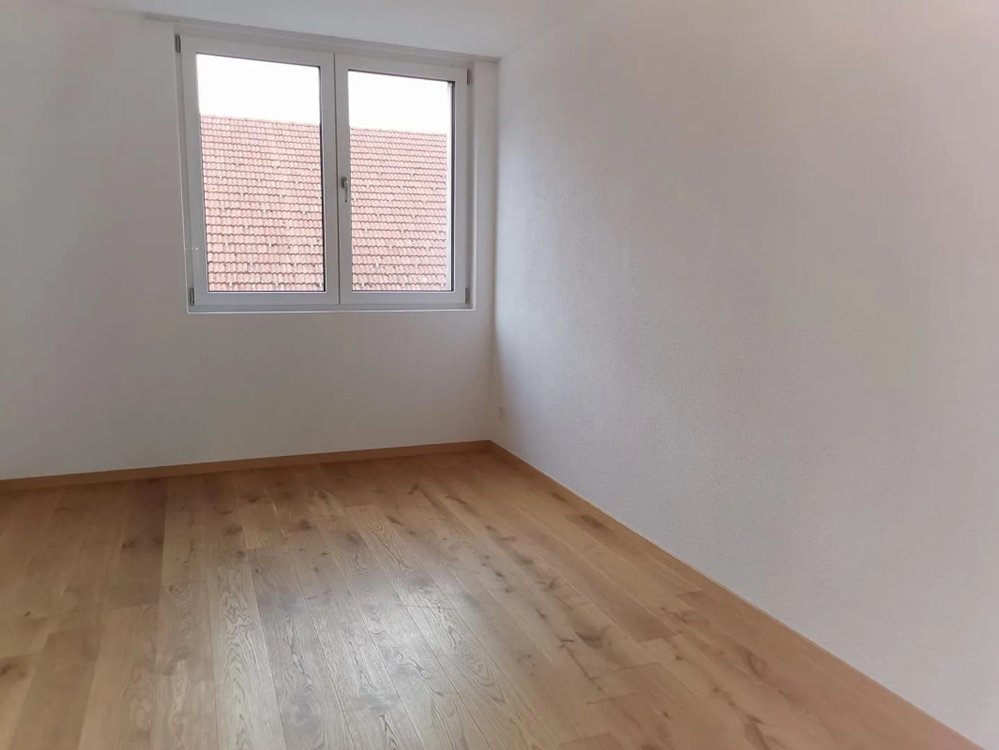 Charmante 4.5-Zimmer-Wohnung mit Bergblick im Neckertal - Foto 3 von 8