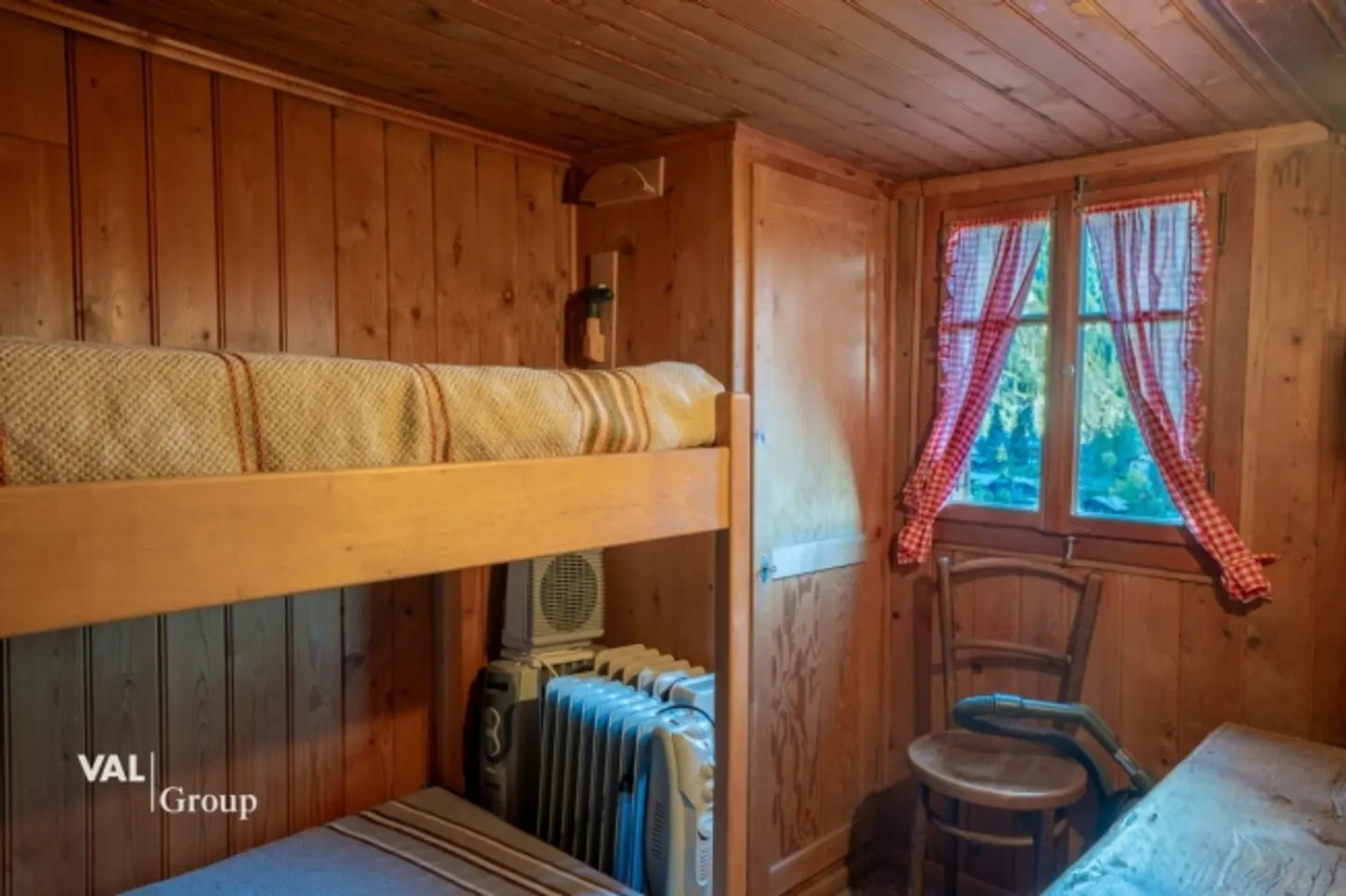 Small Chalet with Charm - Your Personal Renovation Project in Blatten near Naters - Photo 4 of 13