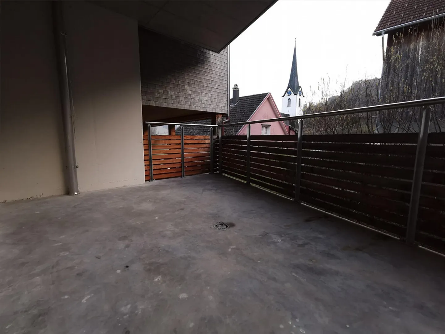 Charmante 4.5-Zimmer-Wohnung mit Bergblick im Neckertal - Foto 6 von 8