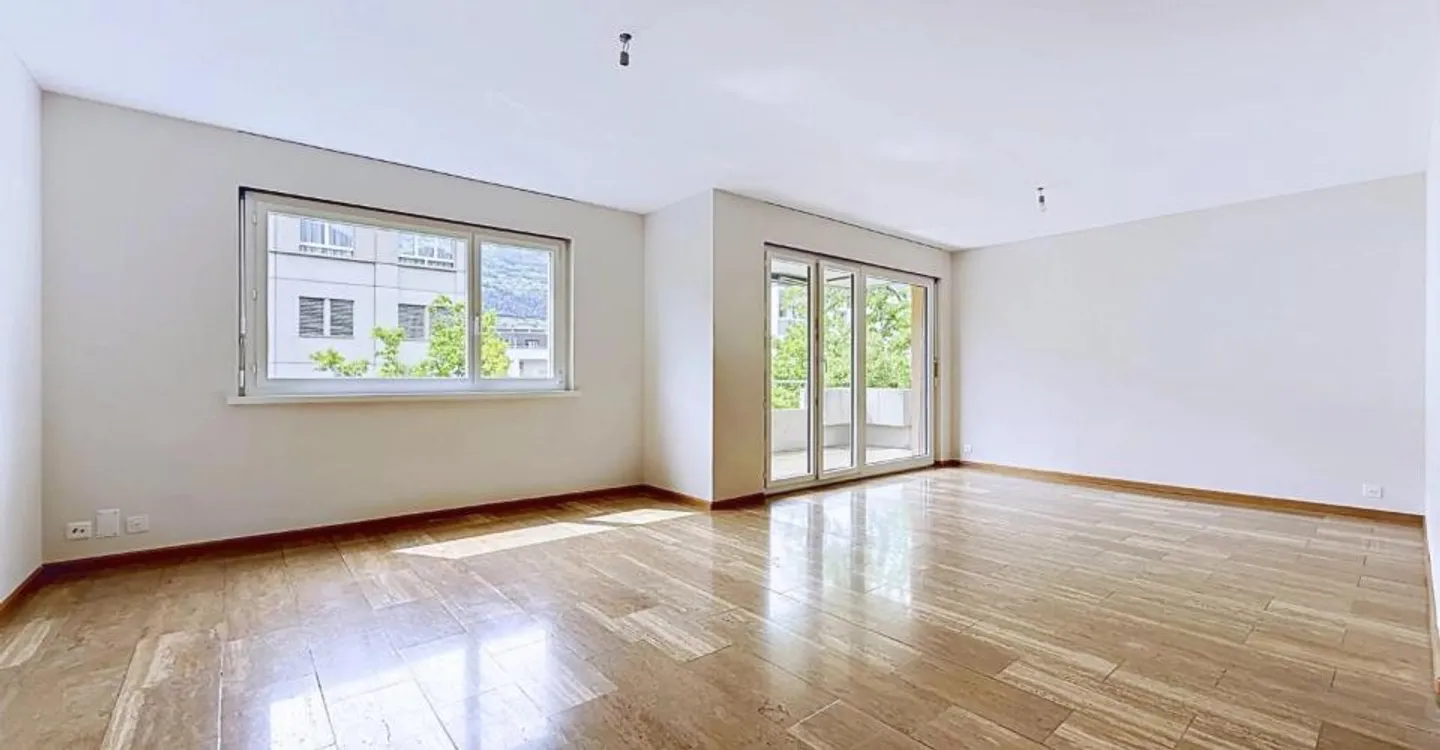 Appartement spacieux avec balcon - Photo 2 sur 13