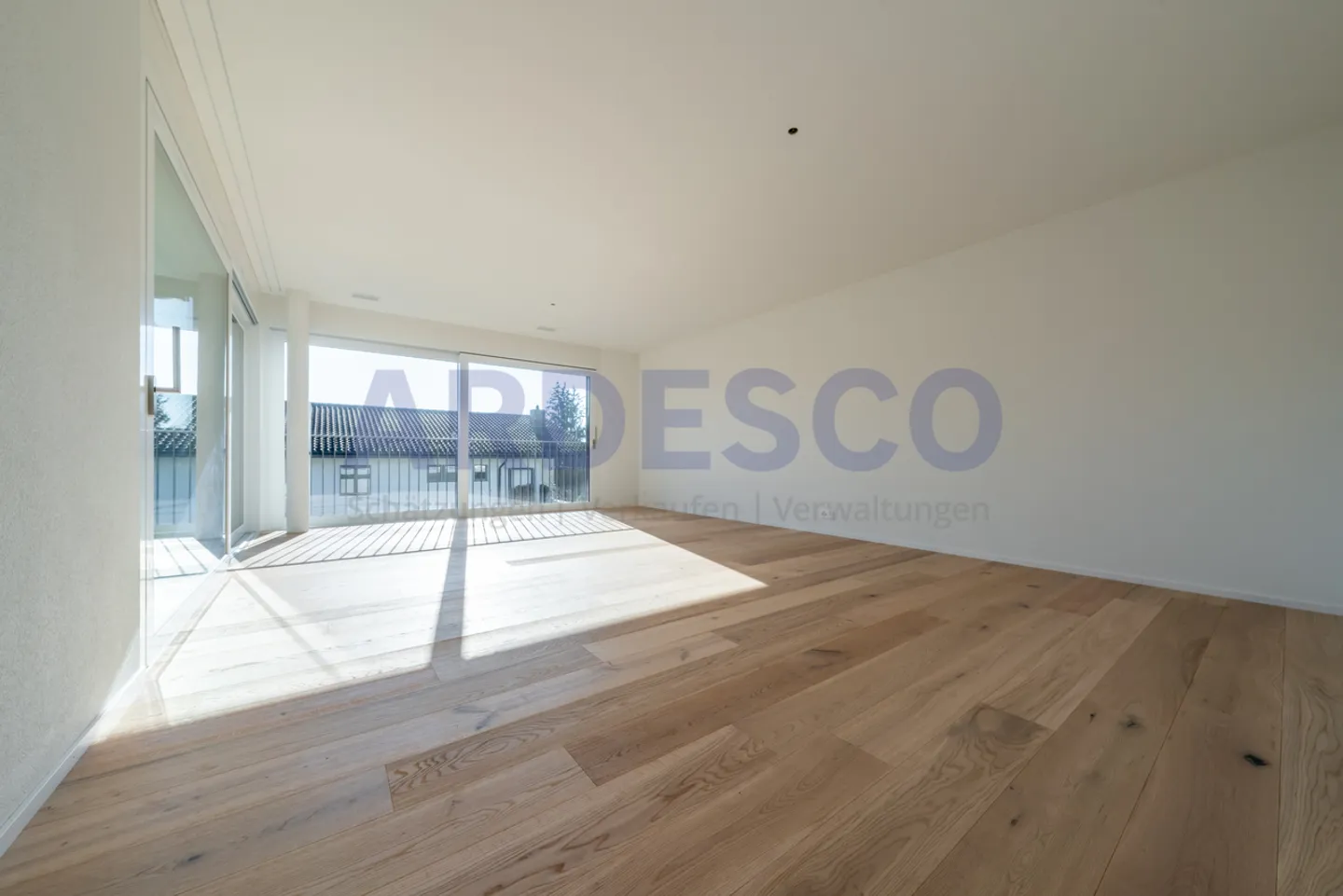 Entrare, meravigliarsi e trasferirsi - Foto 1 di 8