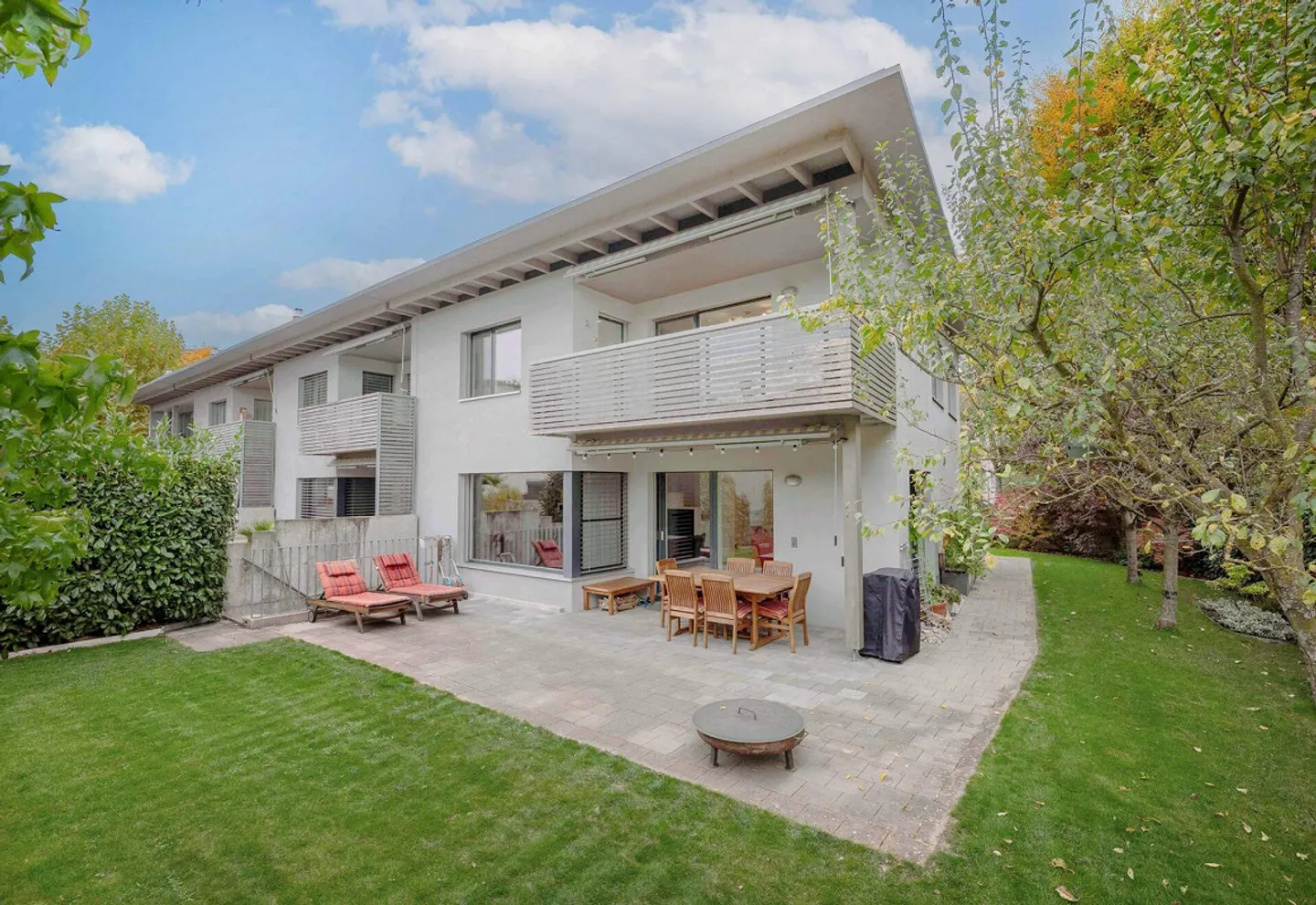 Modern Detached Corner House in Tax-Friendly Muri b. Bern - Photo 2 of 15