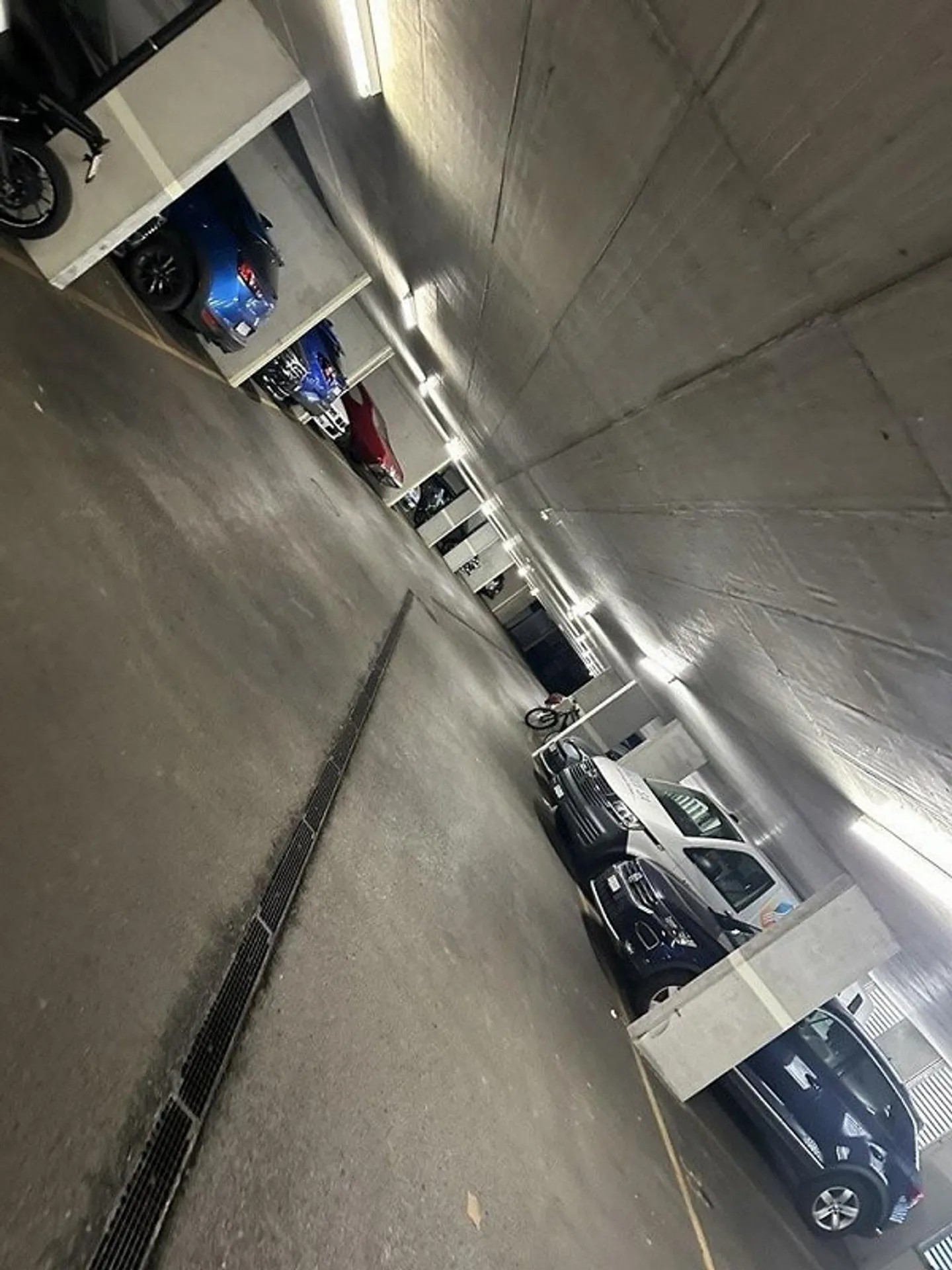 Innenparkplatz in Matran - Foto 1 von 1