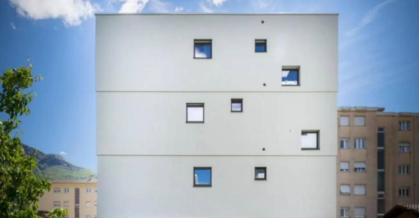Immeuble résidentiel moderne de rendement au cœur de Bellinzone. - Photo 4 sur 12