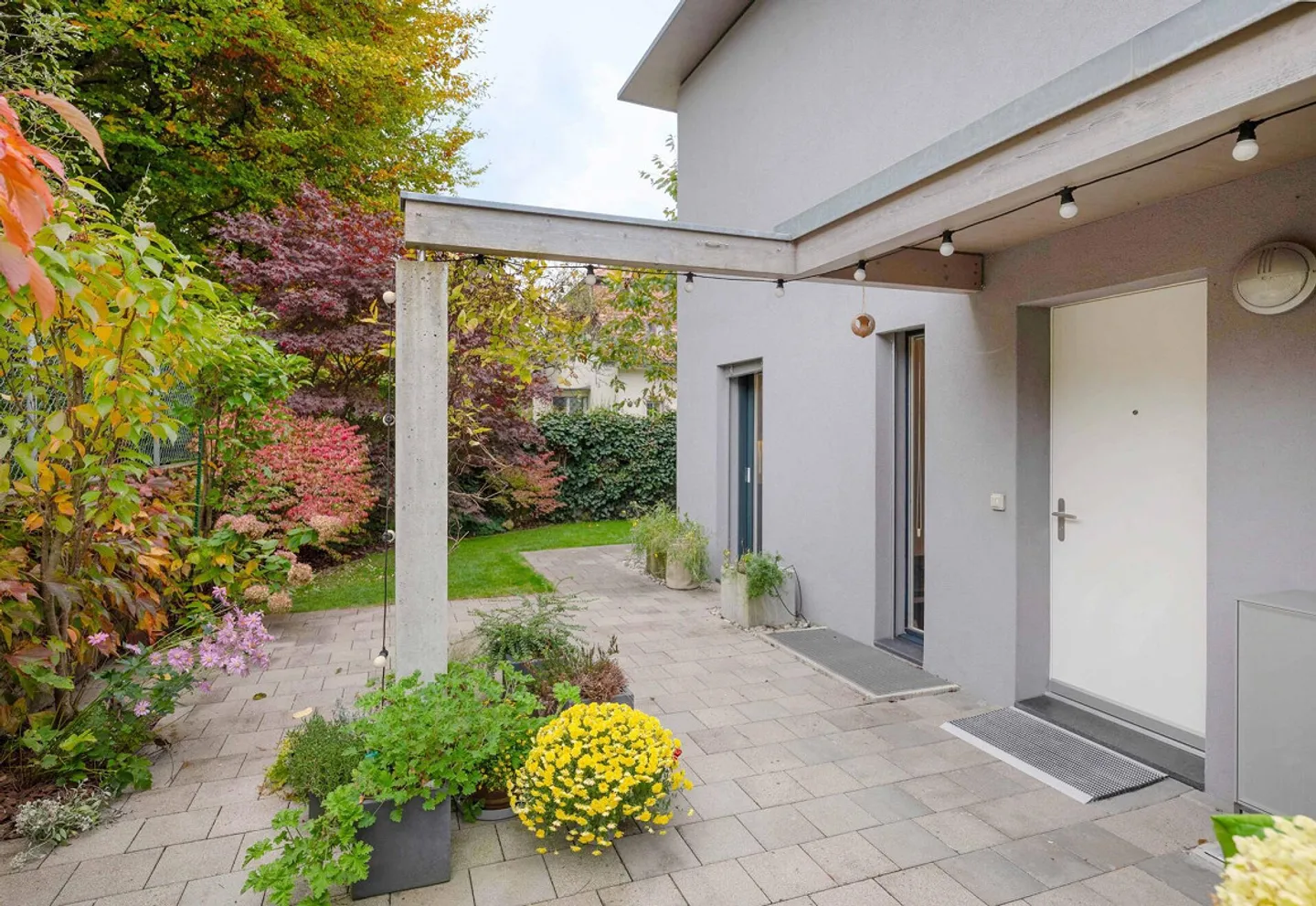 Modern Detached Corner House in Tax-Friendly Muri b. Bern - Photo 4 of 15