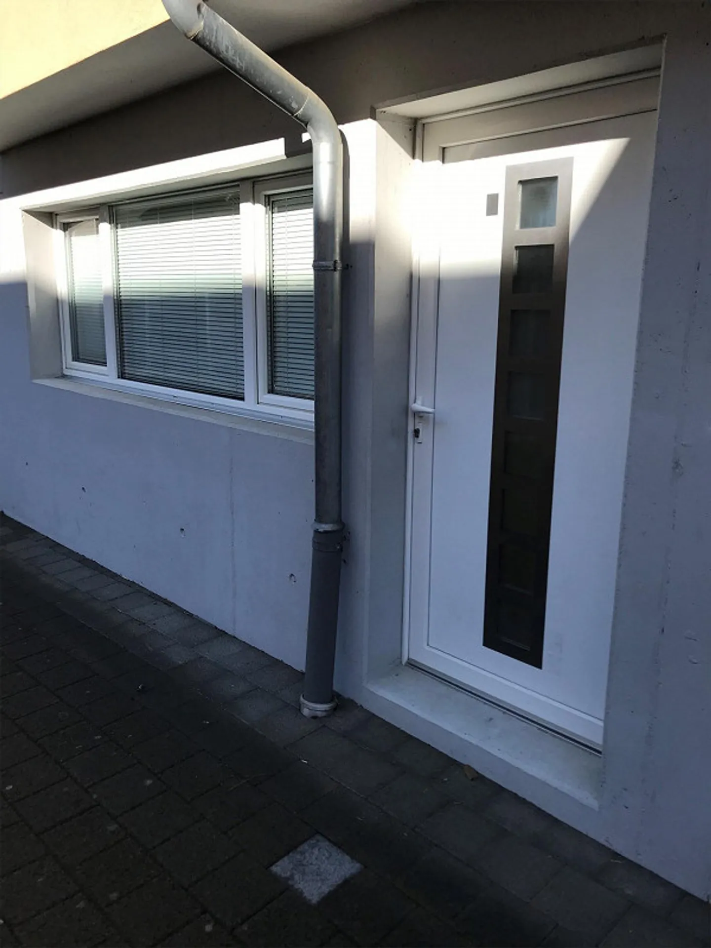 Atelier / Espace de Bureau / Salle de Loisirs pour Locataires Créatifs - Photo 1 sur 3