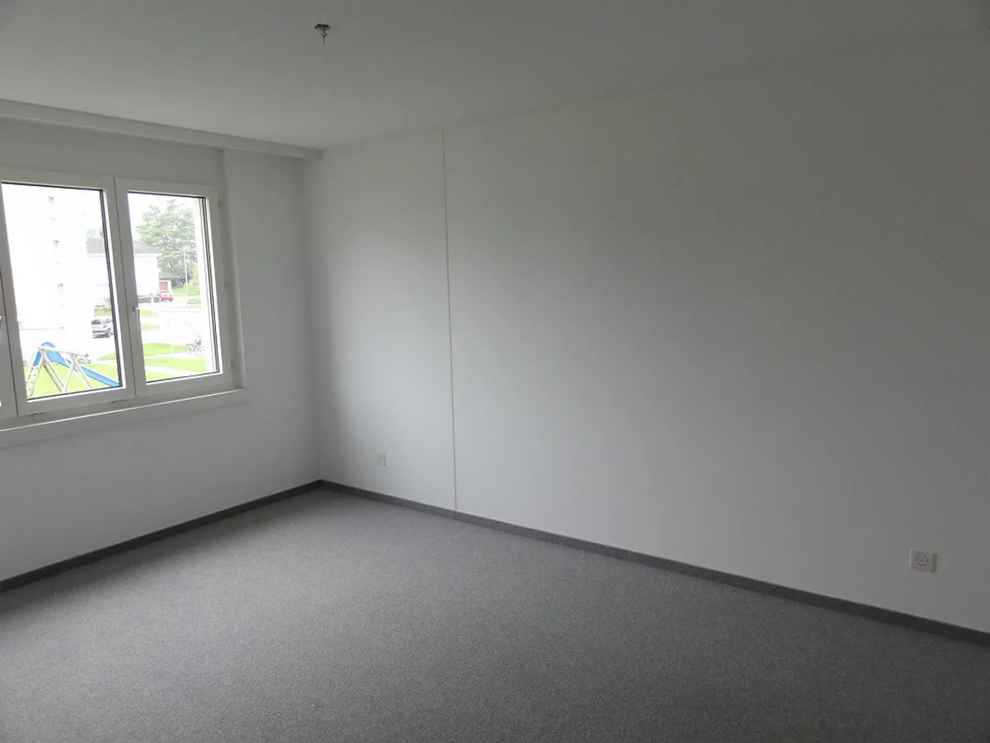 geräumige, helle 2 1/2 Zimmer-Wohnung - Foto 3 di 9