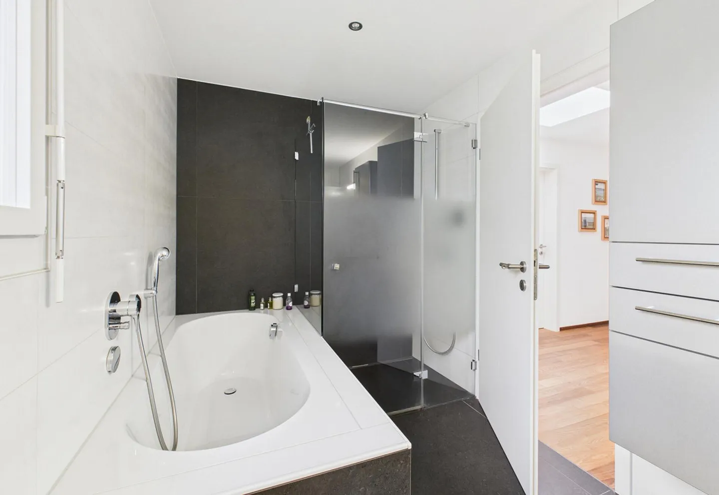 Modern Detached Corner House in Tax-Friendly Muri b. Bern - Photo 14 of 15