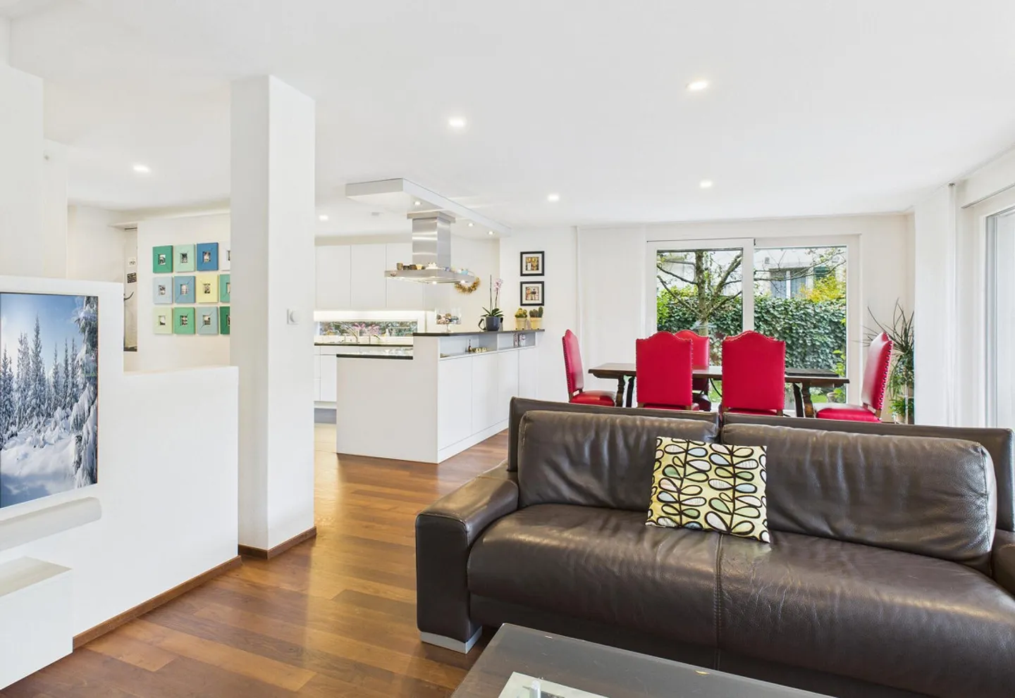 Modern Detached Corner House in Tax-Friendly Muri b. Bern - Photo 9 of 15