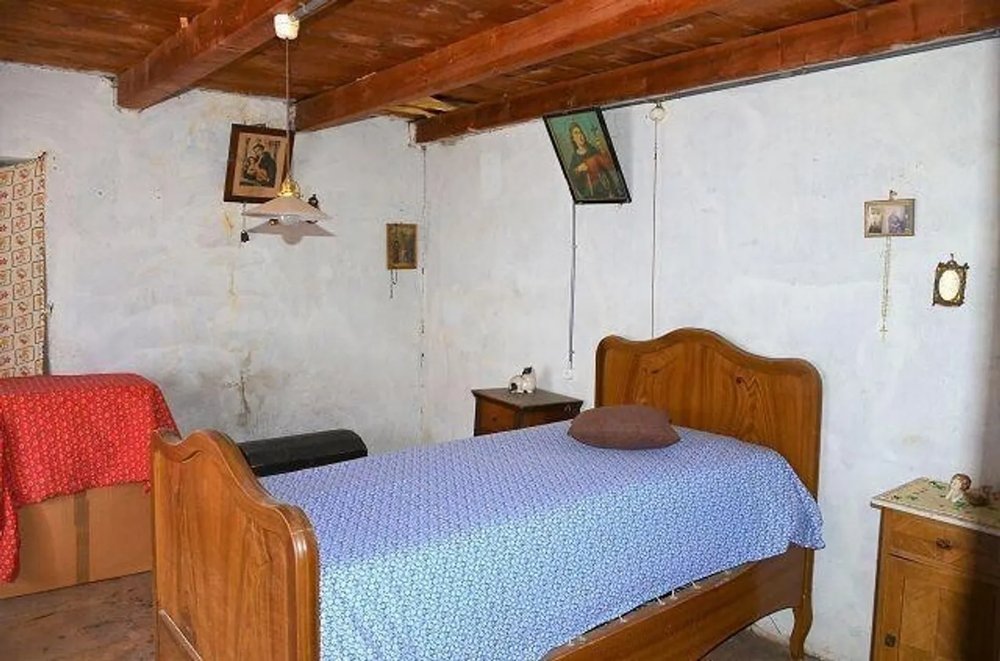 Charming House with Garden - Photo 9 of 13