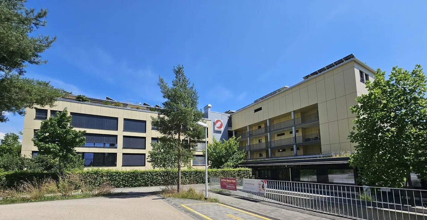 Modern 2.5 Room Apartment - Photo 1 of 8