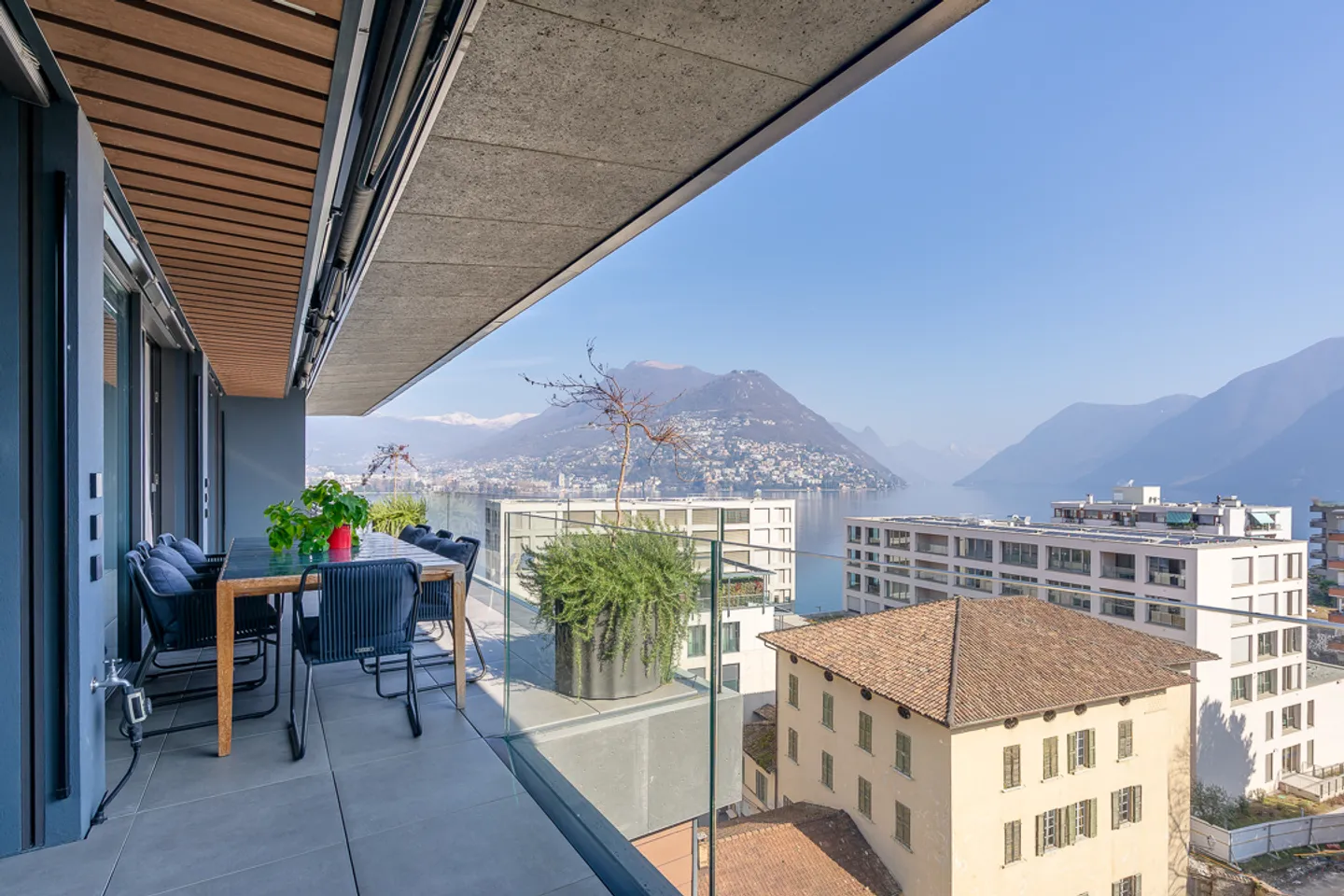 Luxuriöse Penthouse mit Seeblick - Foto 1 von 21