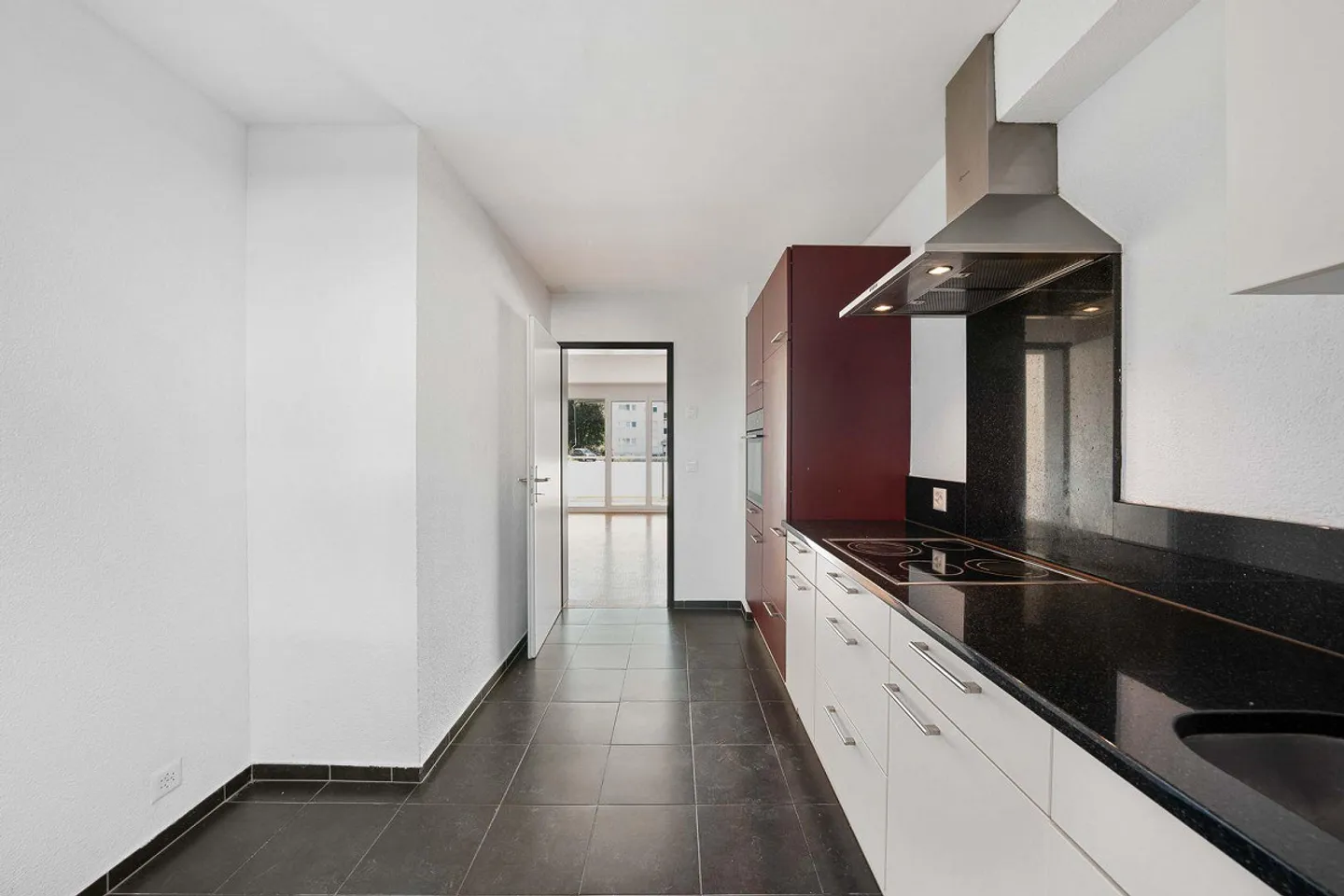 4.5-Room Apartment - Photo 4 of 12