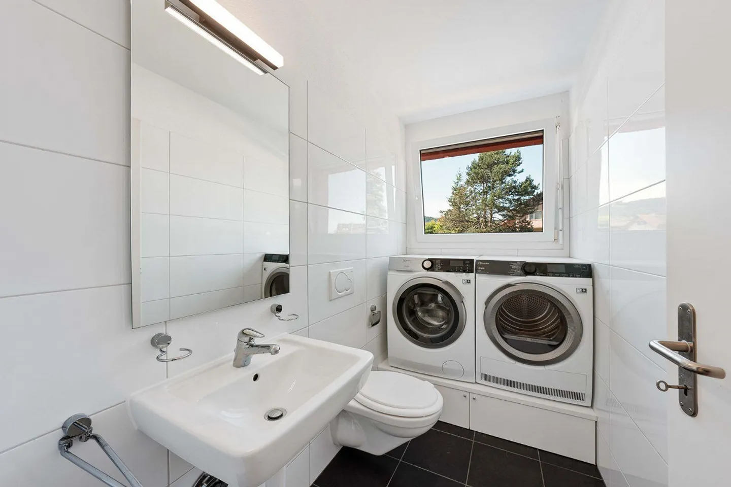 4.5-Room Apartment - Photo 9 of 12