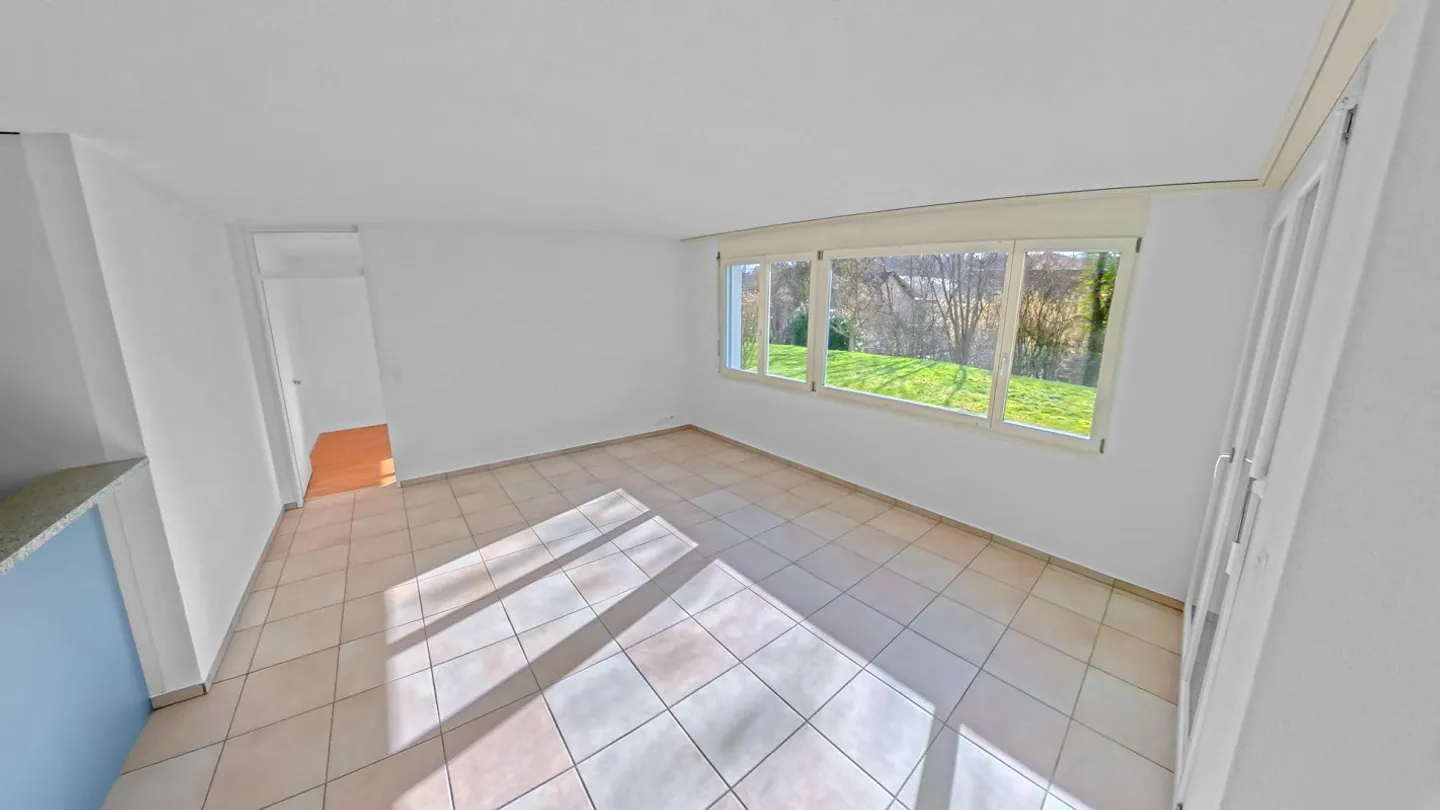 Attractive, bright 4.5-room apartment with winter garden and garden seating area - Photo 4 of 13
