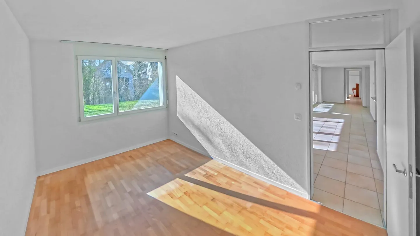 Attractive, bright 4.5-room apartment with winter garden and garden seating area - Photo 8 of 13