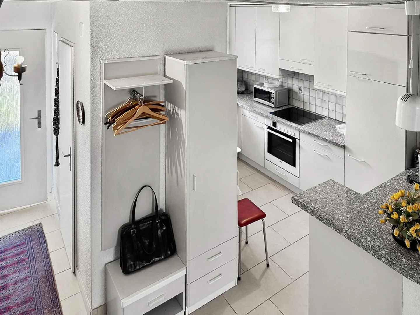 Appartement confortable de 3,5 pièces - tout sauf un standard ennuyeux - Photo 3 sur 15