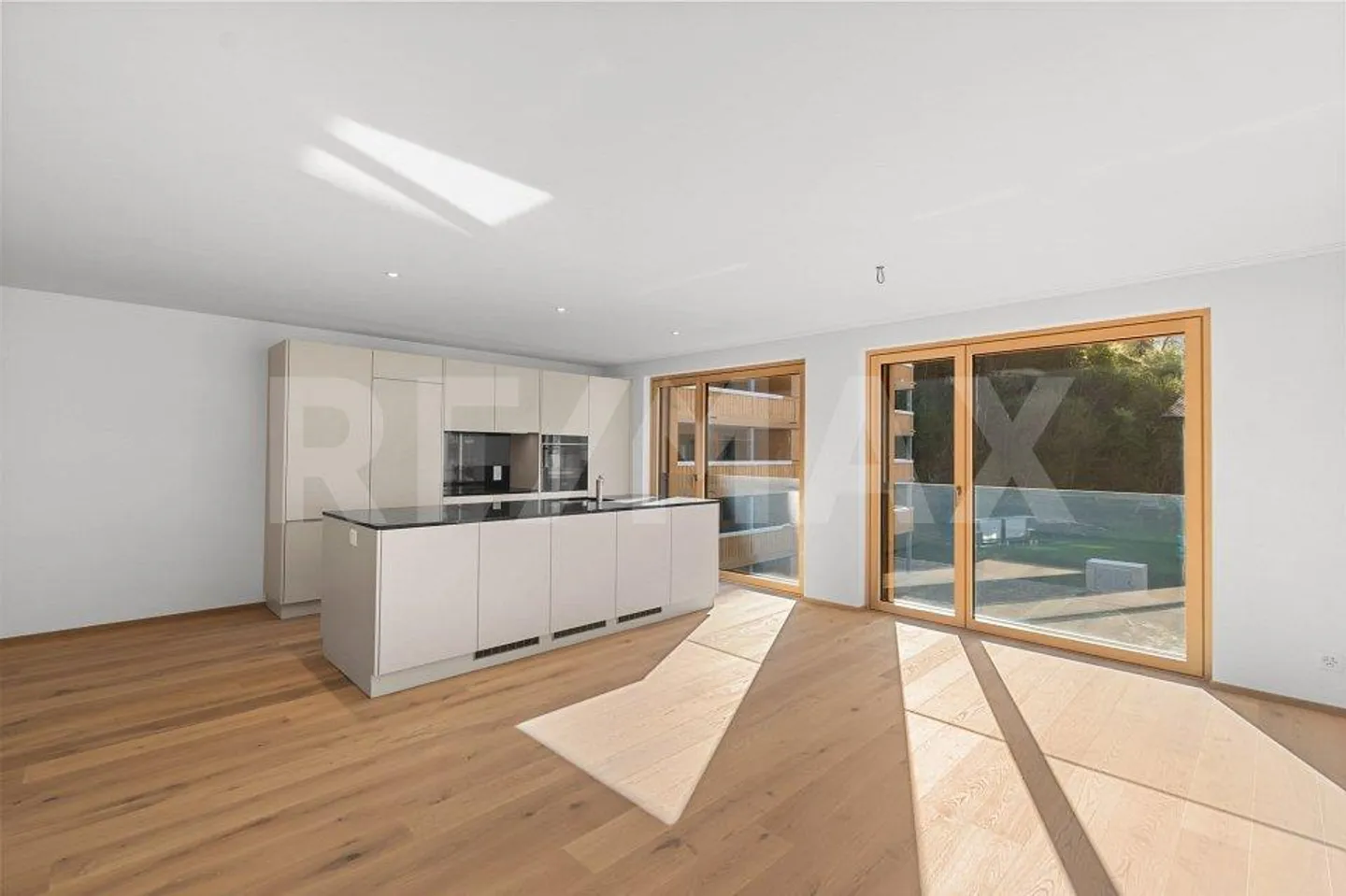 Vivre de manière économe en énergie Garglas.ch : appartement de 3½ pièces D4 avec part de l'énergie solaire - Photo 3 sur 12