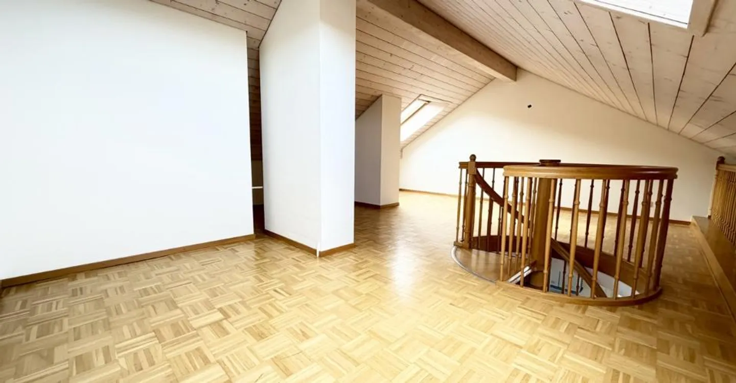 4,5-Zimmer-Wohnung von 155 m2 mit unverbautem Blick auf den See - Foto 7 von 12