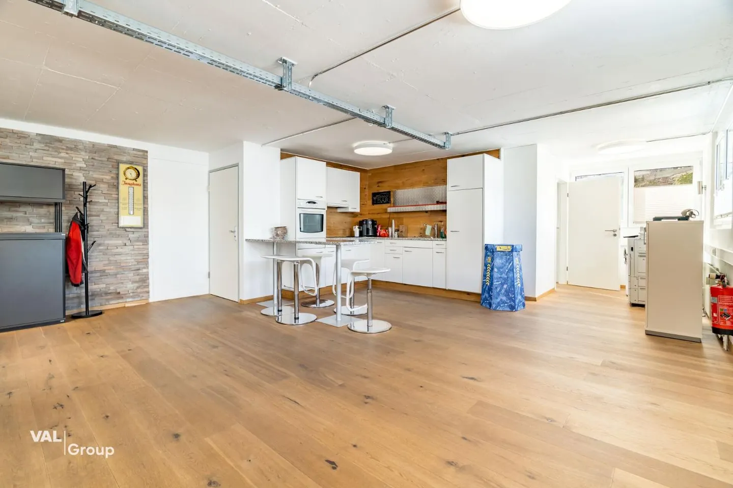 Spazio commerciale versatile a Visp - Foto 3 di 13