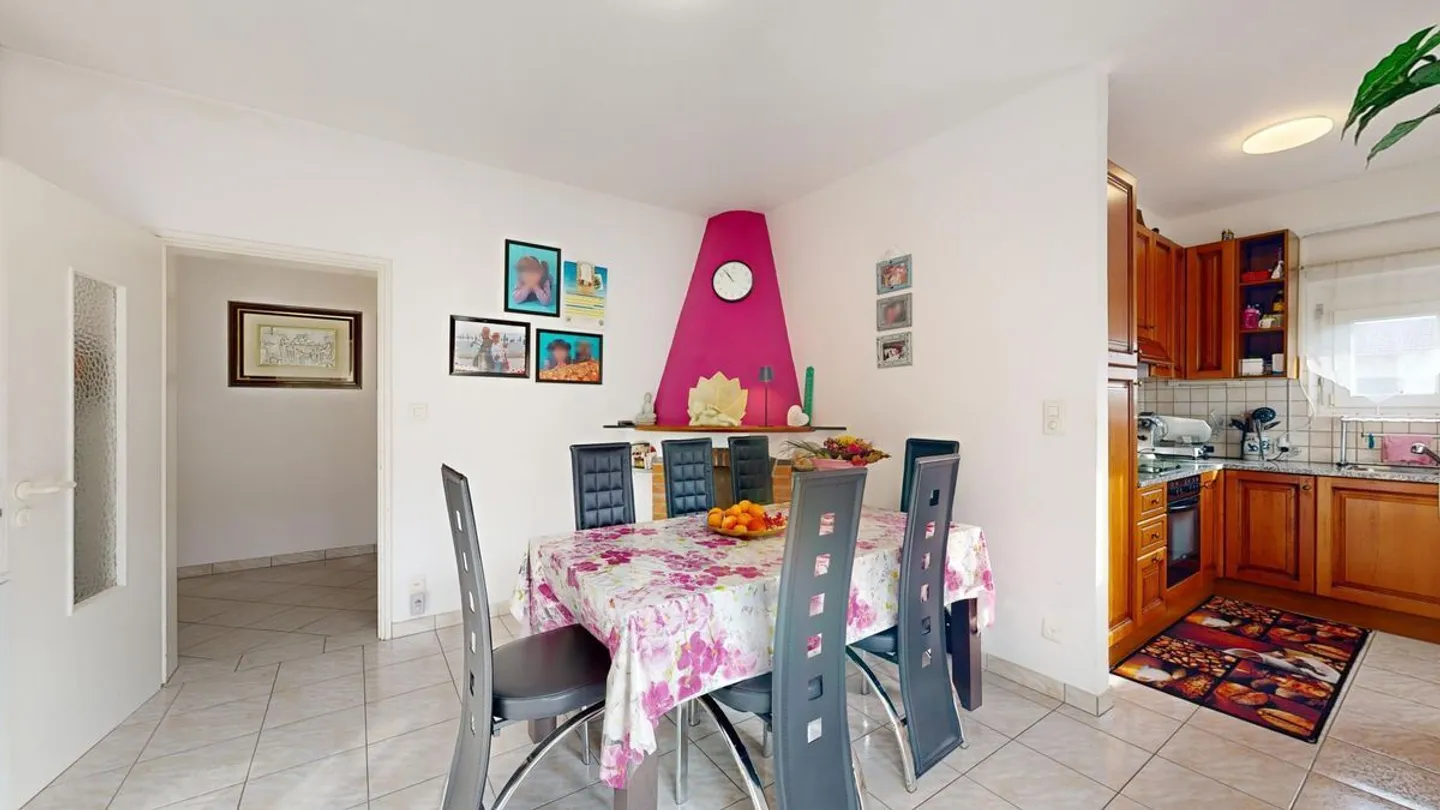 Charmantes Zweifamilienhaus in Quartino - ein ruhiges Zuhause für Familien und Naturfreunde - Foto 7 von 11