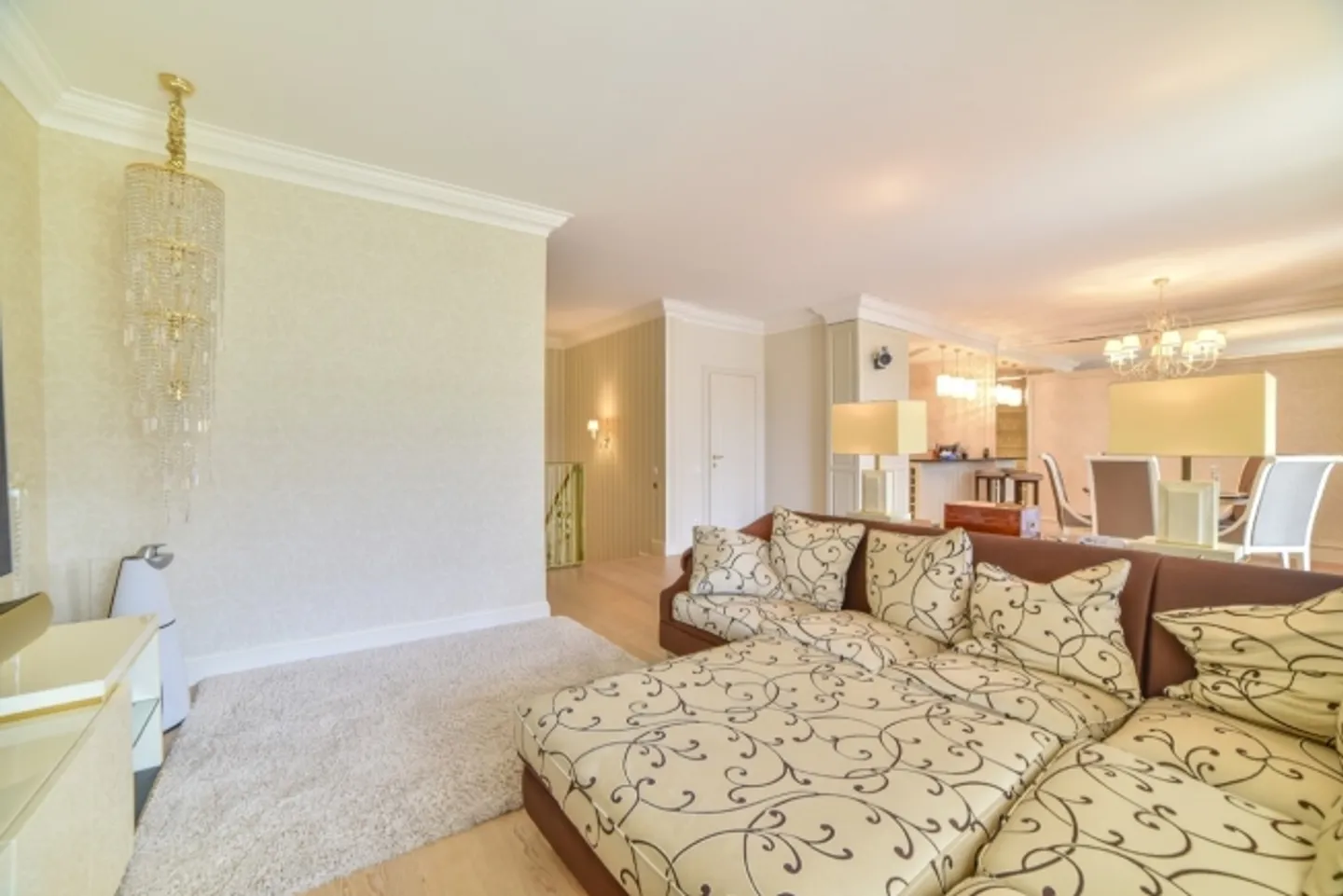 Elegant duplex with garden and breathtaking view of Lake Lugano - Photo 7 of 20