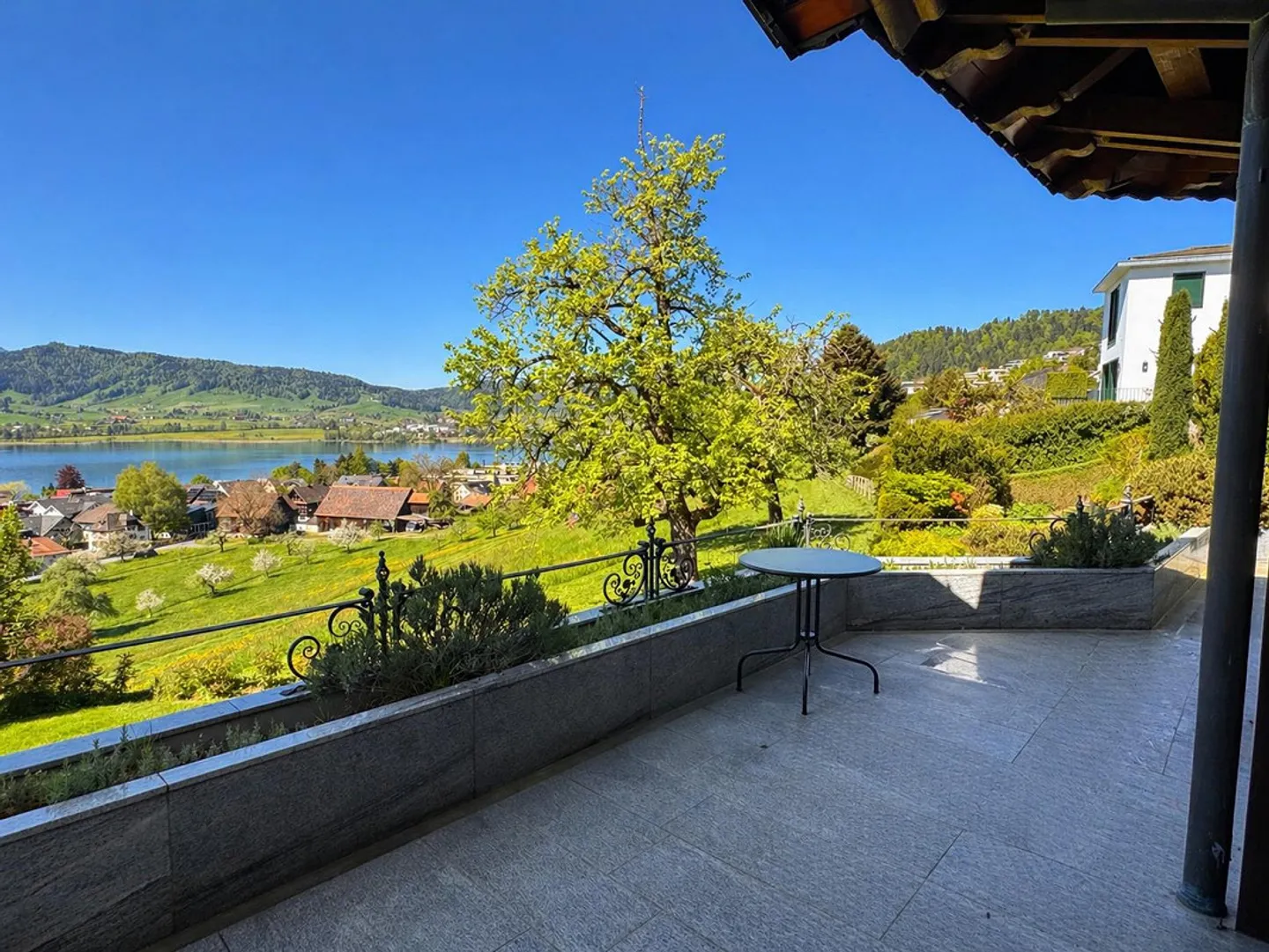 Appartement exclusif de 4 pièces avec vue imprenable - Photo 10 sur 13