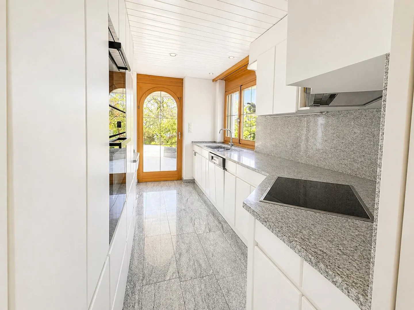 Appartement exclusif de 4 pièces avec vue imprenable - Photo 2 sur 13