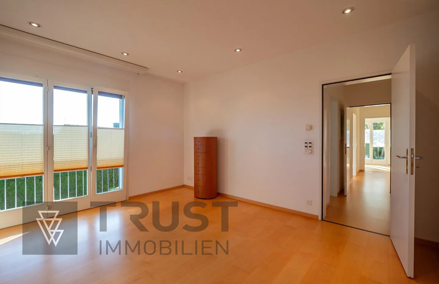 Wohnen über dem Zürichsee – mit Weitsicht und viel Raum. - Foto 11 di 11