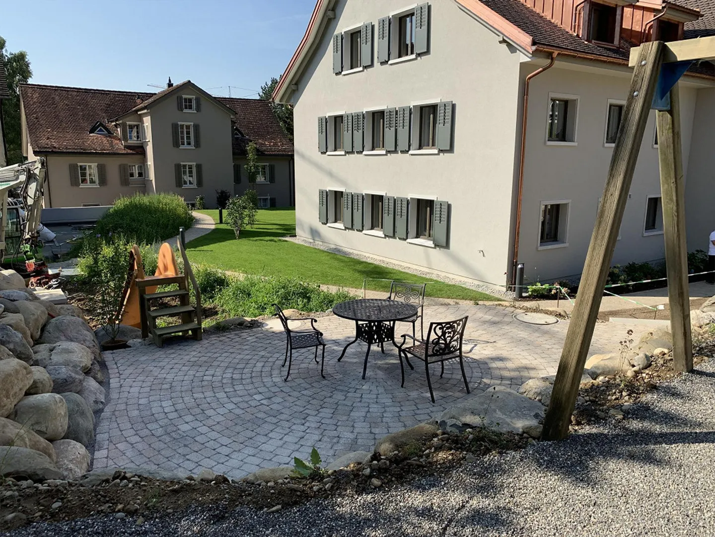Appartamento 3.5 con alto standard di sviluppo (stanza hobby 80m2) - Foto 4 di 16