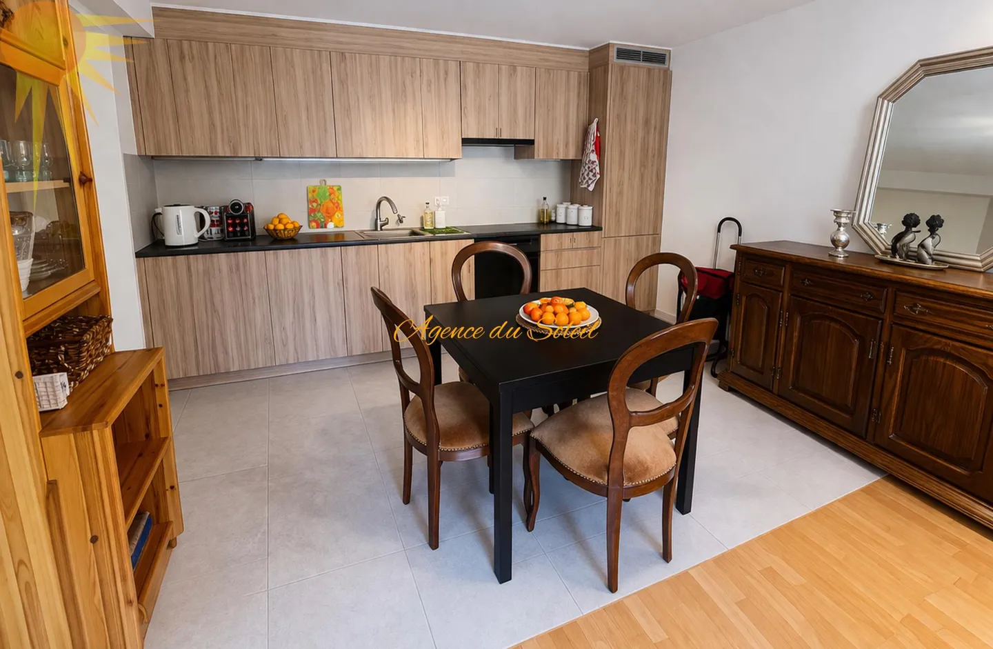 Idéal pour un pied à terre ou pour un investissement , cet appartement rénové en - Photo 5 of 13