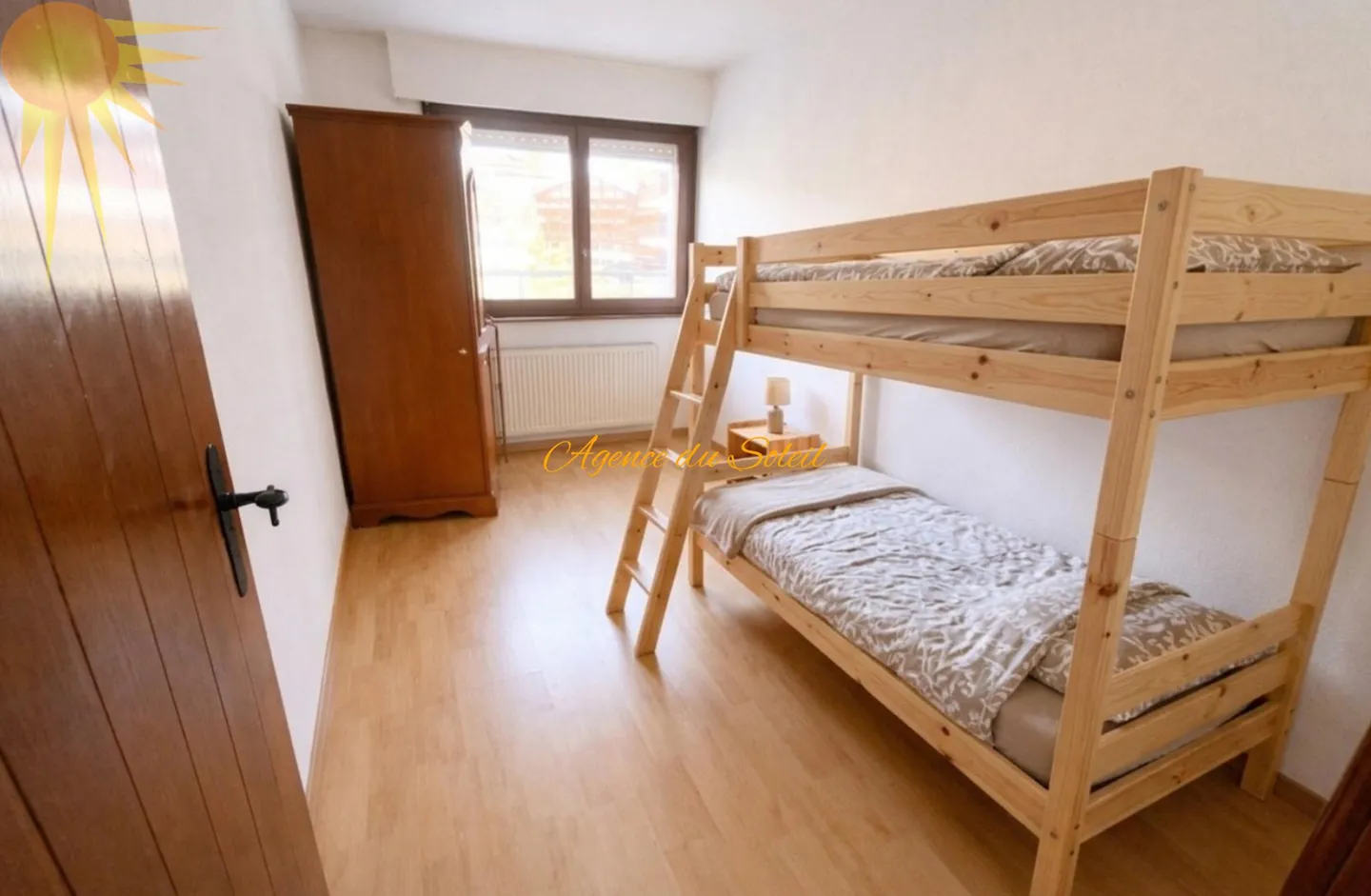 Idéal pour un pied à terre ou pour un investissement , cet appartement rénové en - Photo 9 of 13