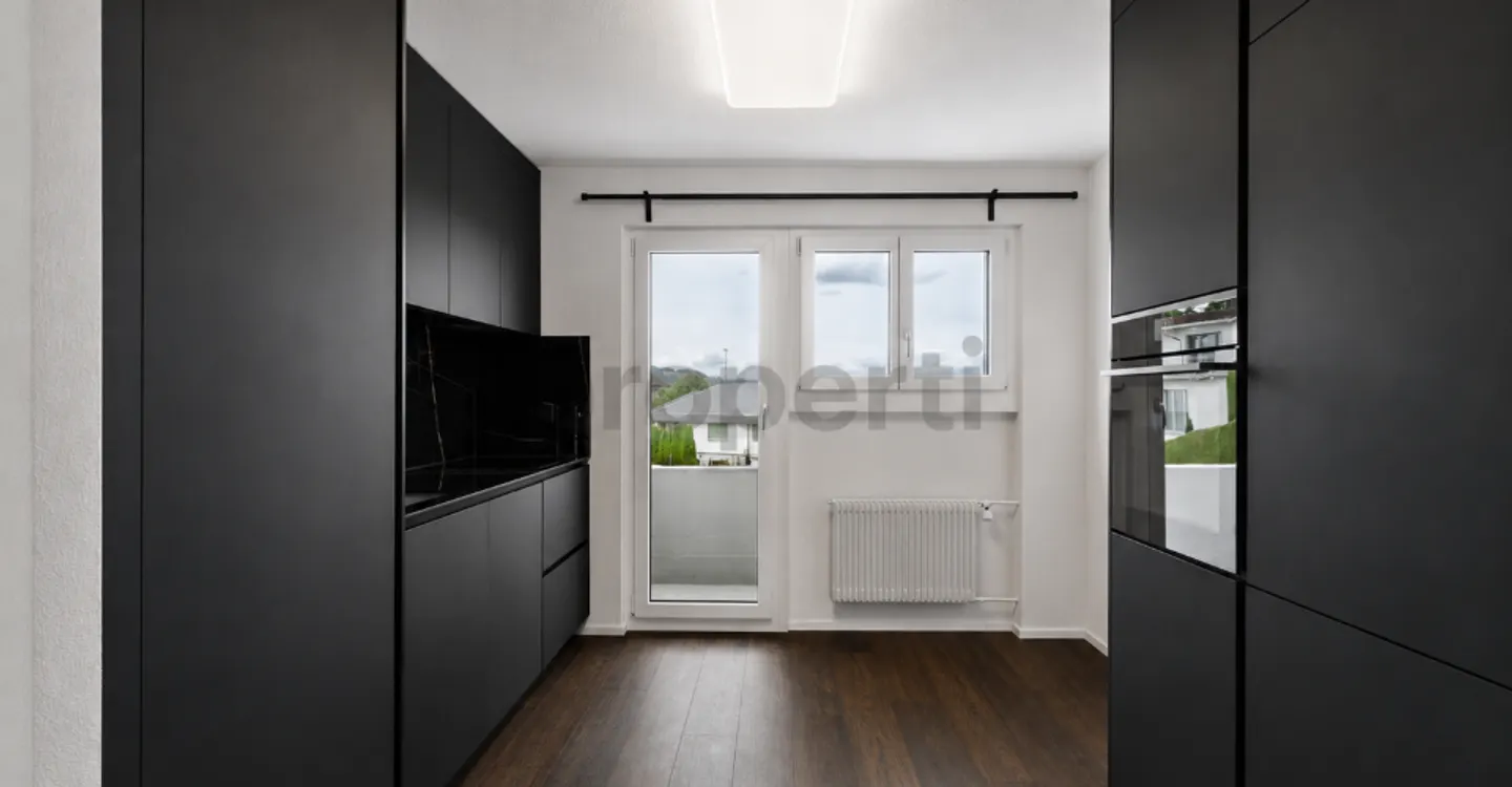 Einmalige Chance mit Seesicht: 4.5-Zimmer-Wohnung mit Potenzial in Nottwil - Photo 3 of 12
