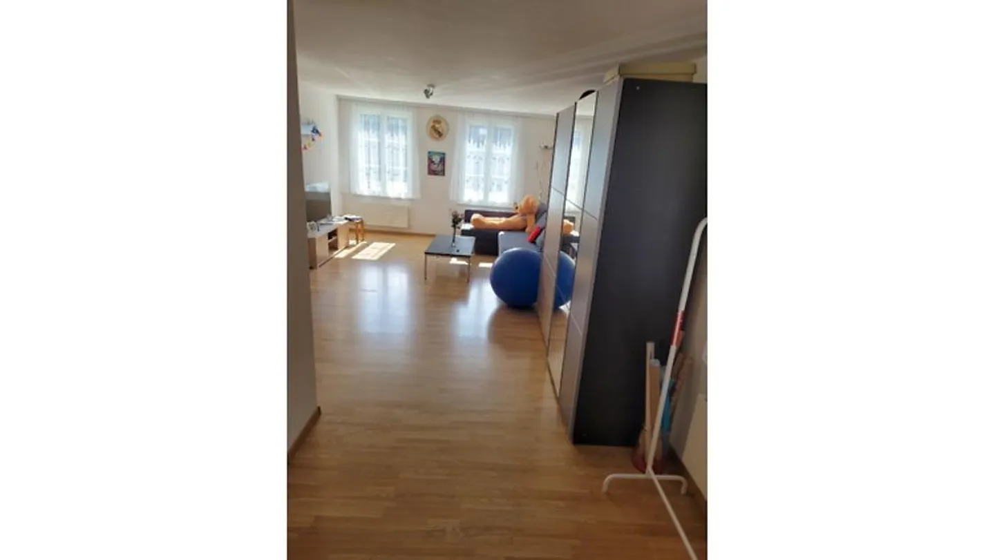 APPARTEMENT 3½ PIÈCES À ENGGISTEIN (BE), MEUBLÉ, TEMPORAIRE - Photo 4 sur 10