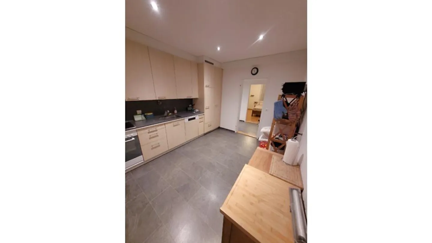 APPARTEMENT 3½ PIÈCES À ENGGISTEIN (BE), MEUBLÉ, TEMPORAIRE - Photo 5 sur 10