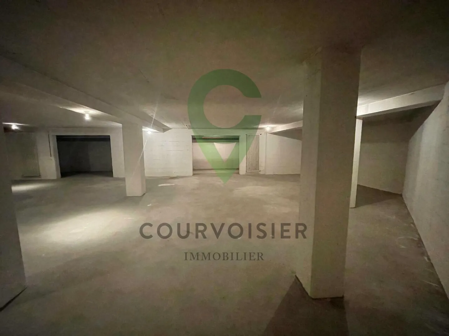 Deposito di 85m2 nel cuore di Rolle, discreto e di facile accesso - Foto 1 di 4