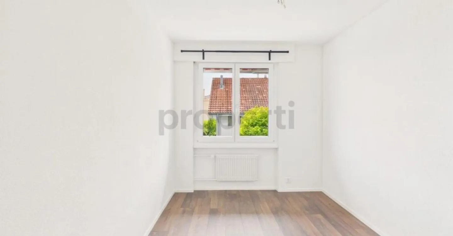 Einmalige Chance mit Seesicht: 4.5-Zimmer-Wohnung mit Potenzial in Nottwil - Photo 10 of 12
