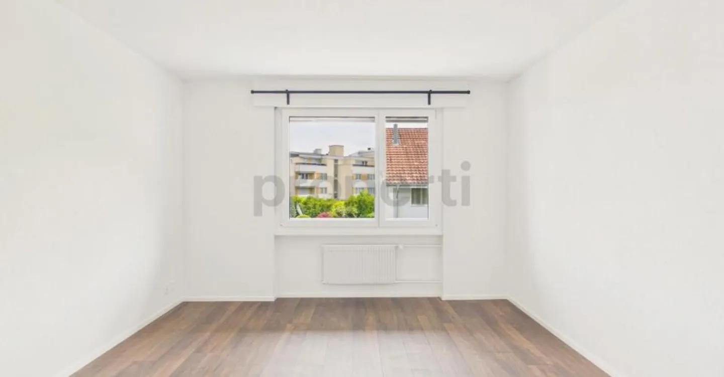 Einmalige Chance mit Seesicht: 4.5-Zimmer-Wohnung mit Potenzial in Nottwil - Photo 8 of 12