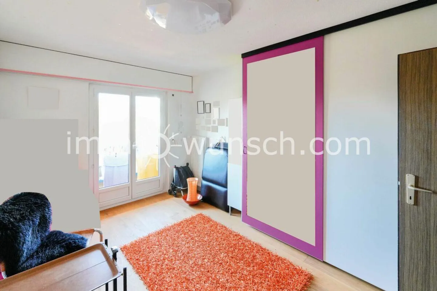 Charmante propriété de 4 ½ pièces avec balcon et place de parking en sous-sol - Photo 6 sur 11