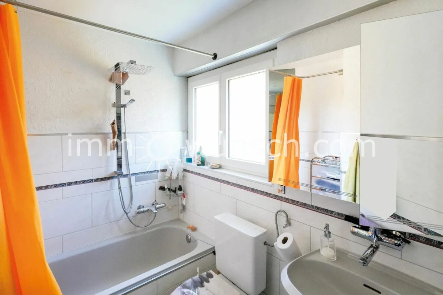 Charmante propriété de 4 ½ pièces avec balcon et place de parking en sous-sol - Photo 7 sur 11