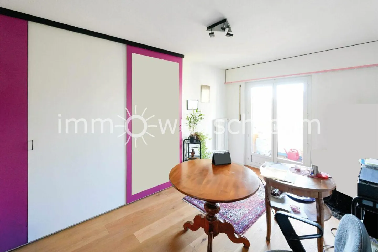 Charmante propriété de 4 ½ pièces avec balcon et place de parking en sous-sol - Photo 8 sur 11