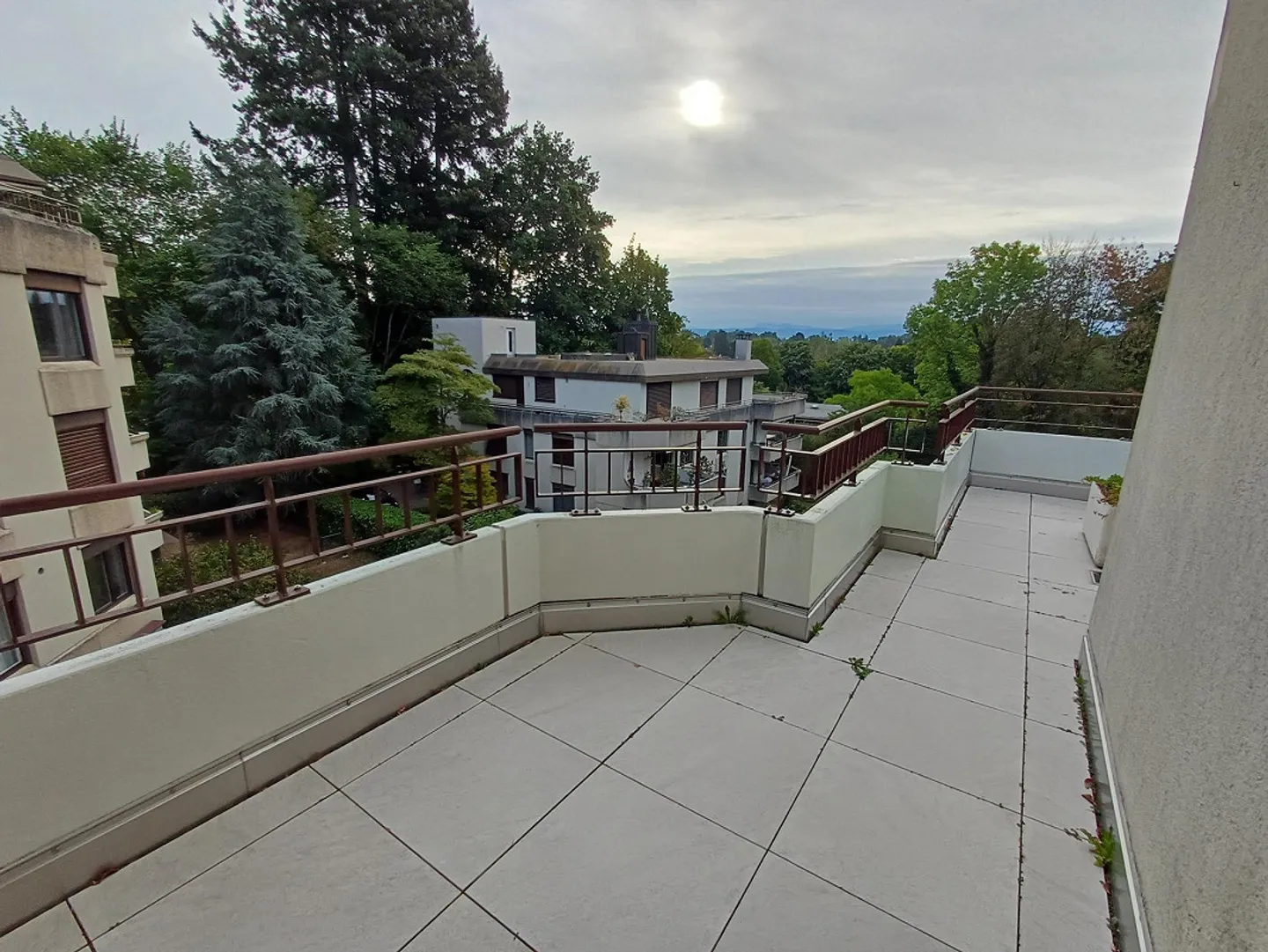 Penthouse apartment with a view in the Brunnadern district - Photo 11 of 11